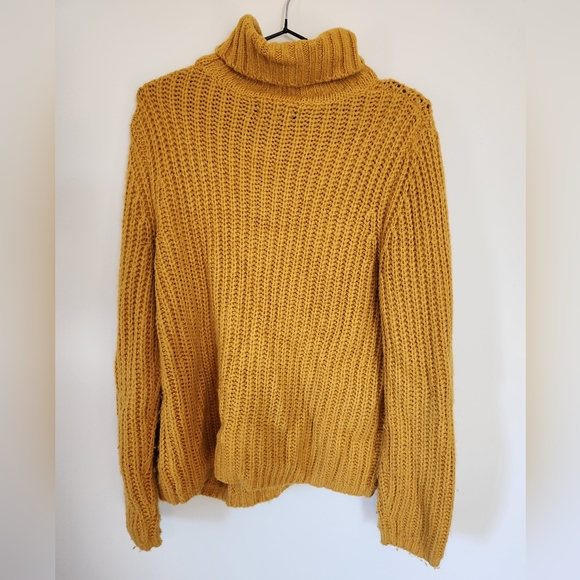 Lucky Brand Traveling Rib Turtleneck Sweater - Picture 6 of 8